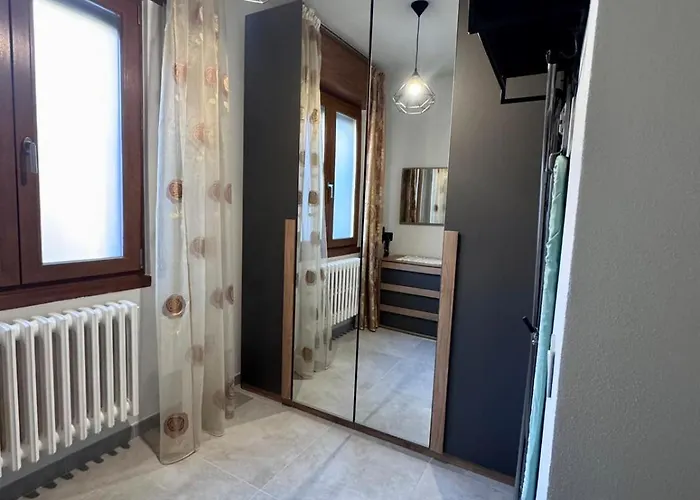 The Blue Sky With View Daire *